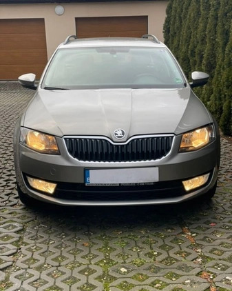 Skoda Octavia cena 37999 przebieg: 238000, rok produkcji 2015 z Świecie małe 529